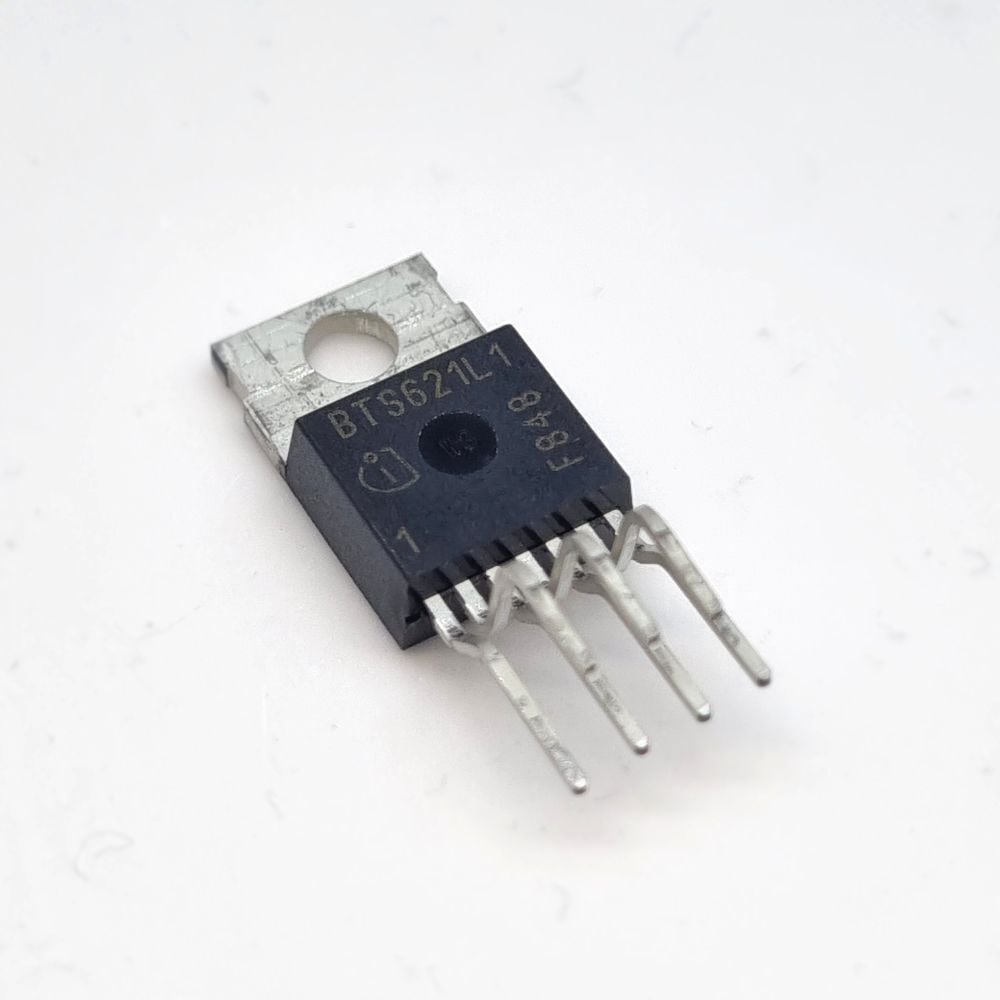 BTS621L1 TO-220-7  Smart Power Switch