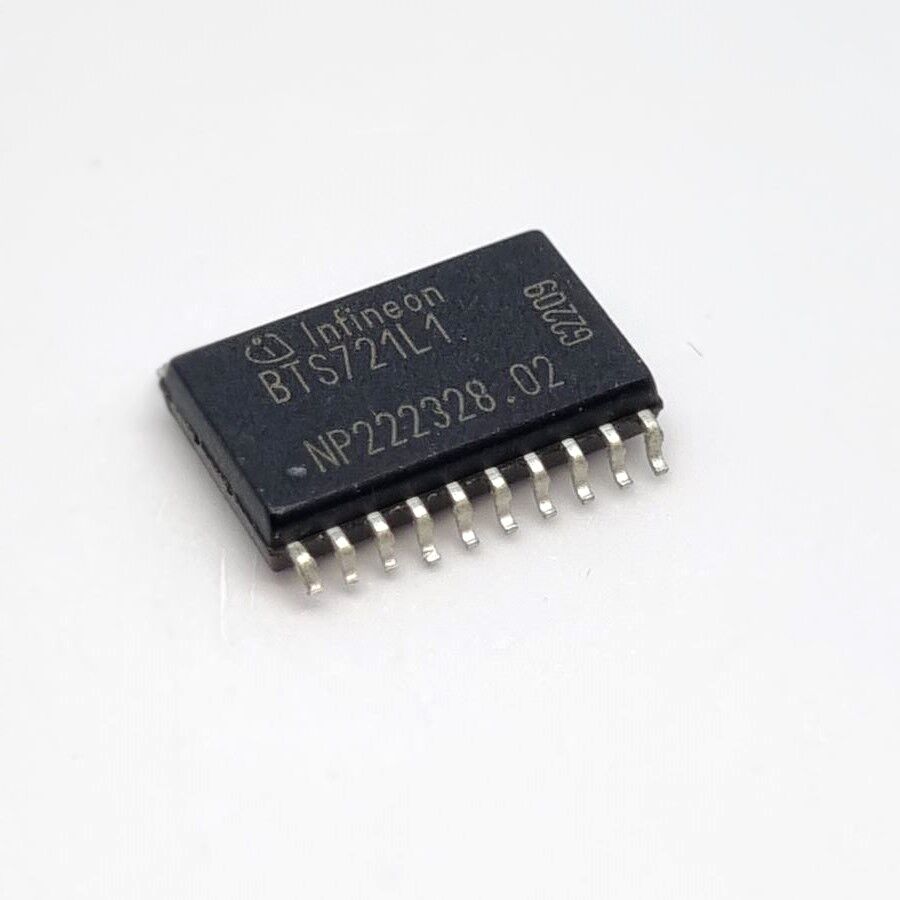 BTS721L1 DSO-20  Smart Power Switch