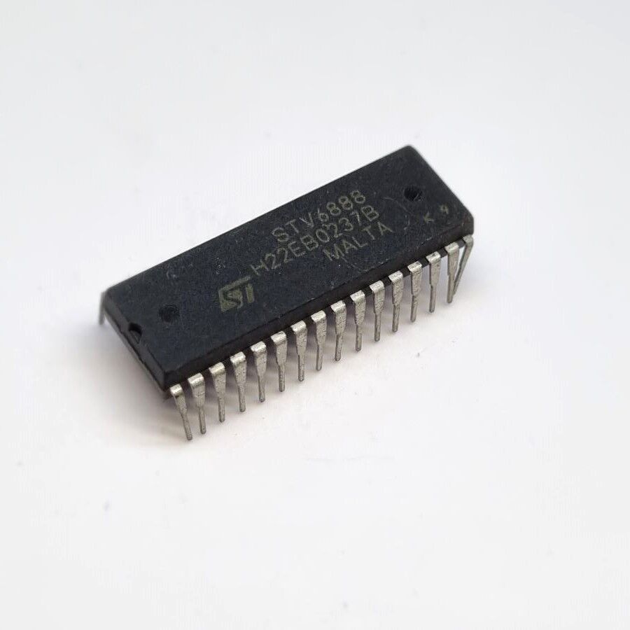 STV6888 DIP-32 Entegre Devre