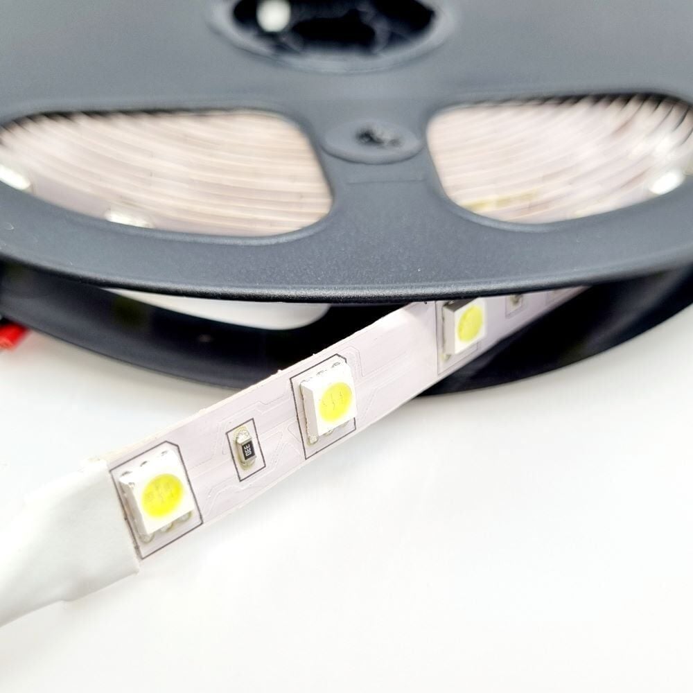 3Çipli İç Mekan Beyaz Şerit Led 5MT 12V (2000)